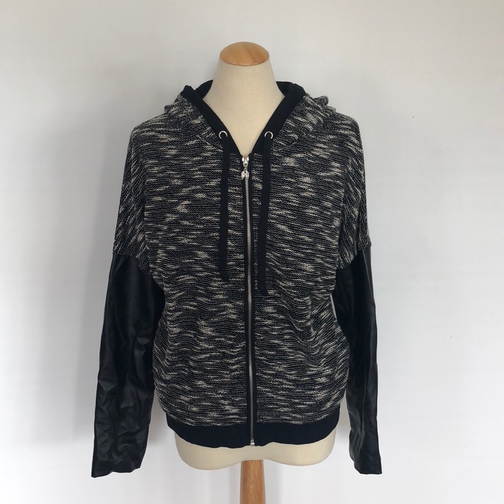 NWOT Victoria’s Secret jacket S - Picture 1 of 8